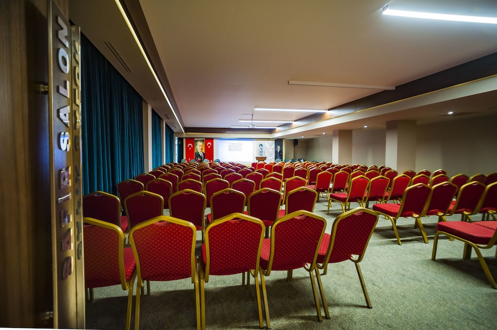 Akman Tzob Otel 33/43