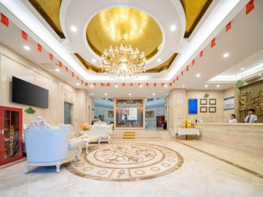Vienna Hotel (Shenzhen Longhua Dalang Clothing Base) 18/54
