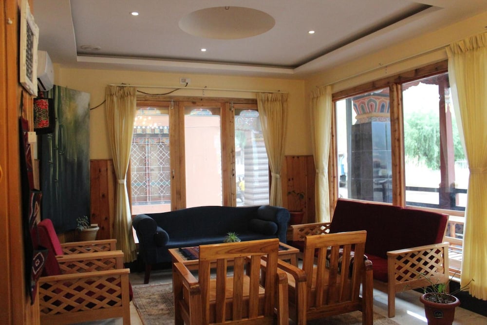 Hotel Khamsum 21/32
