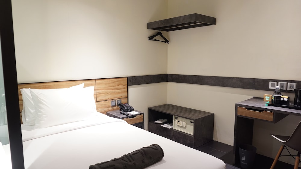 Erian Hotel 20/50