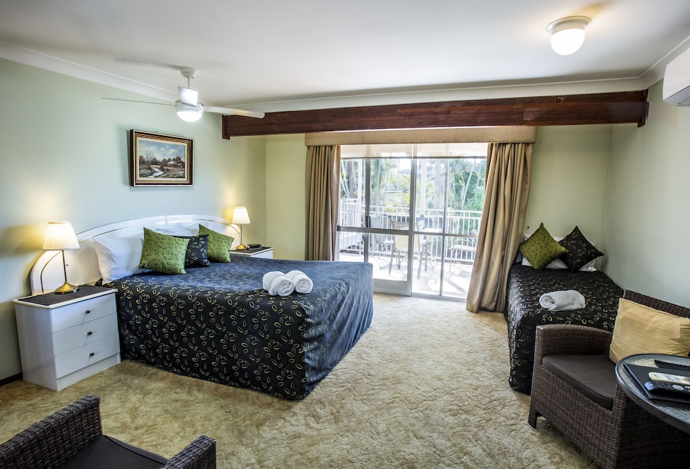 Ainslie Manor Bed and Breakfast 25/66