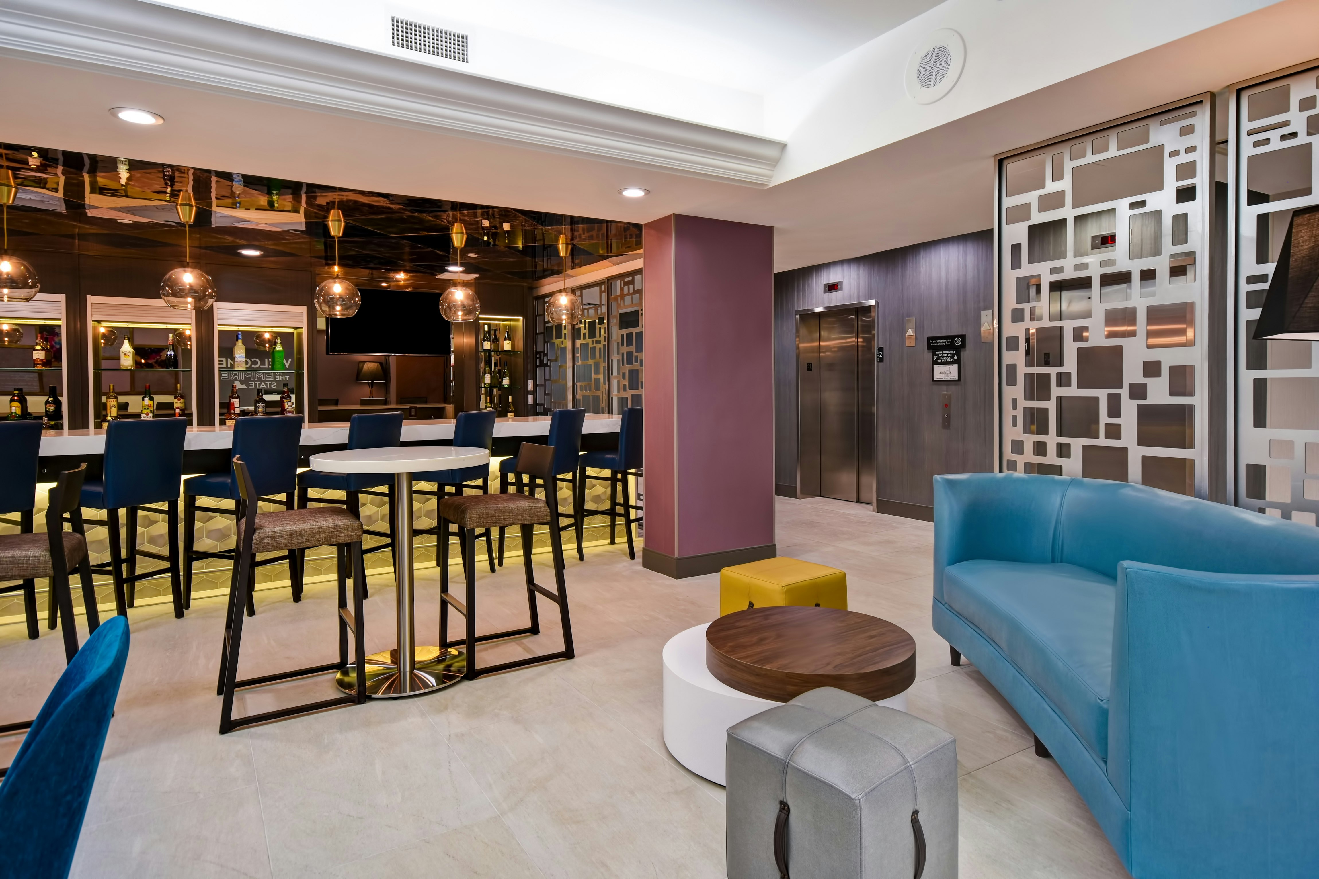 Hampton Inn NY-JFK 23/48