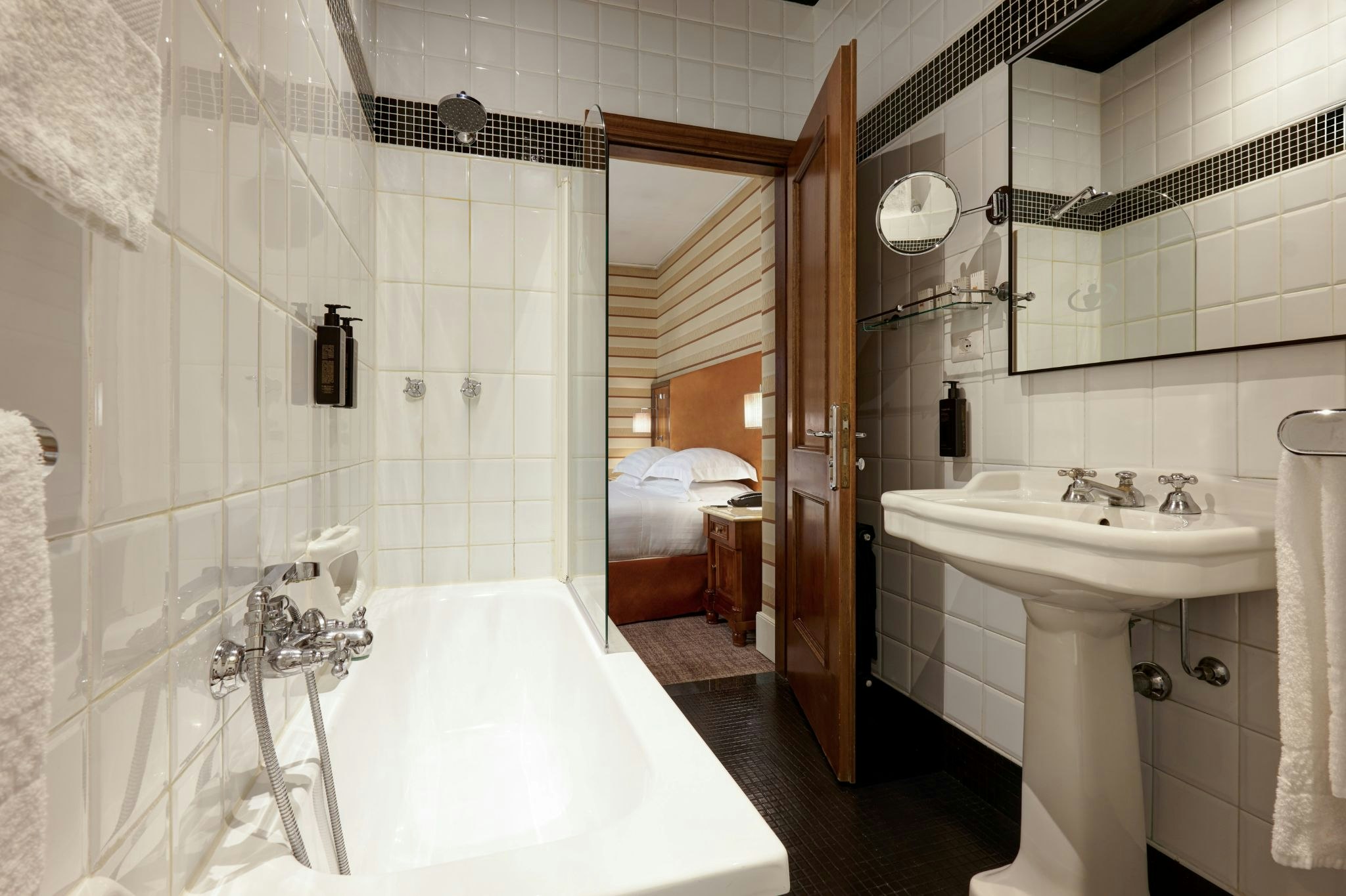 Mascagni Hotel 36/37
