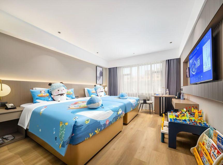 Deluxe, Twin Beds