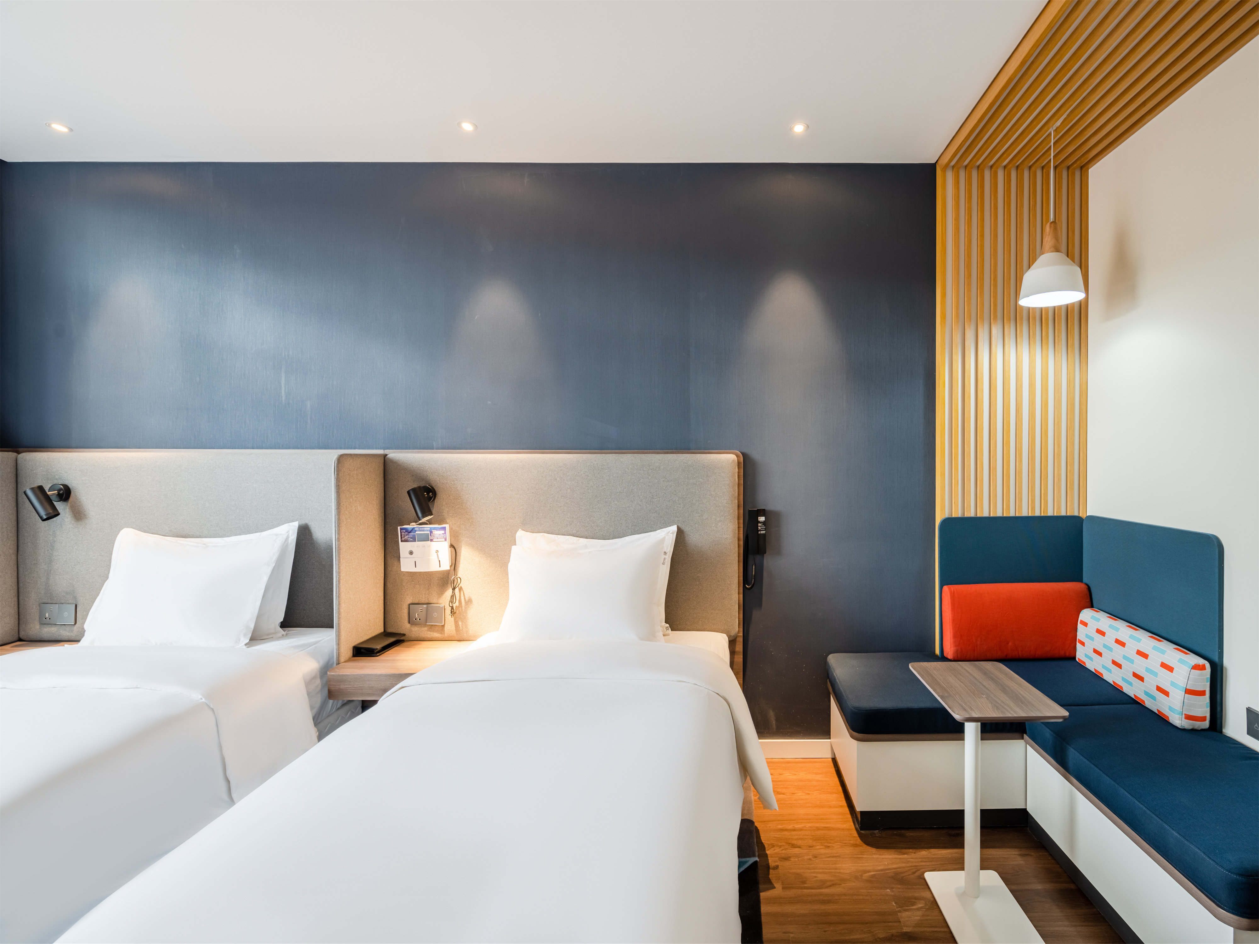 Holiday Inn Express Litang 45/78