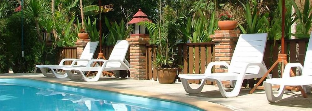 Pathu Resort Ranong 20/26