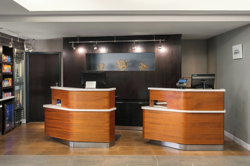 Courtyard by Marriott Gainesville 7/54