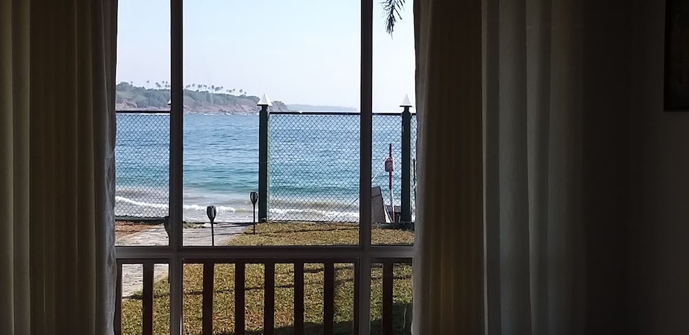 The Bay Beach 19/22