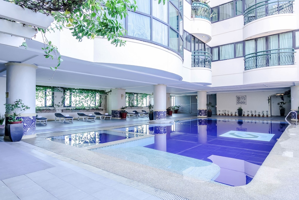 Makati Palace Hotel 23/50