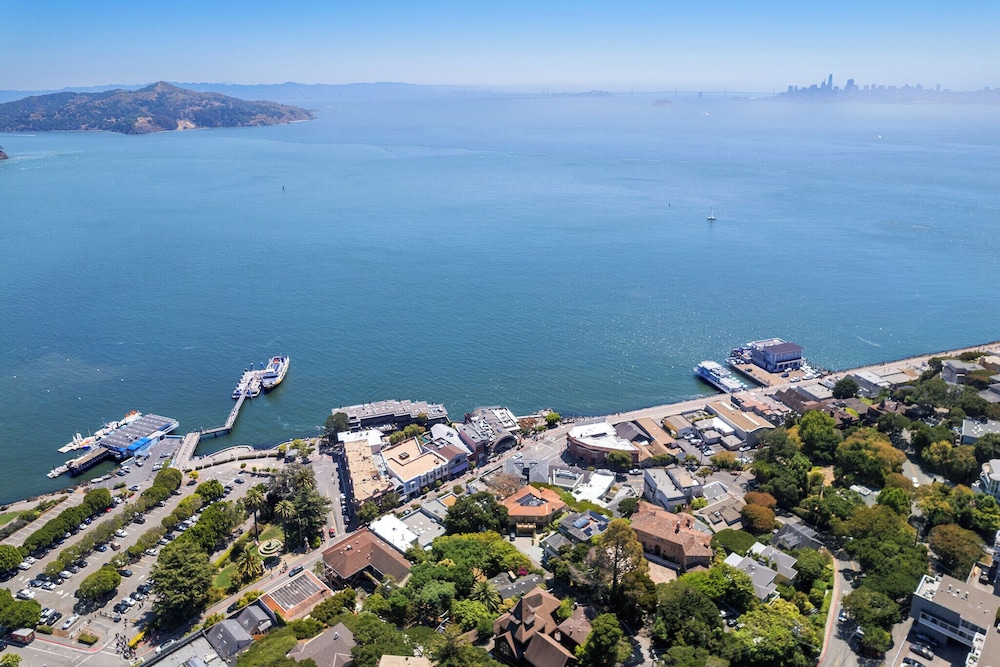 Hotel Sausalito 32/42