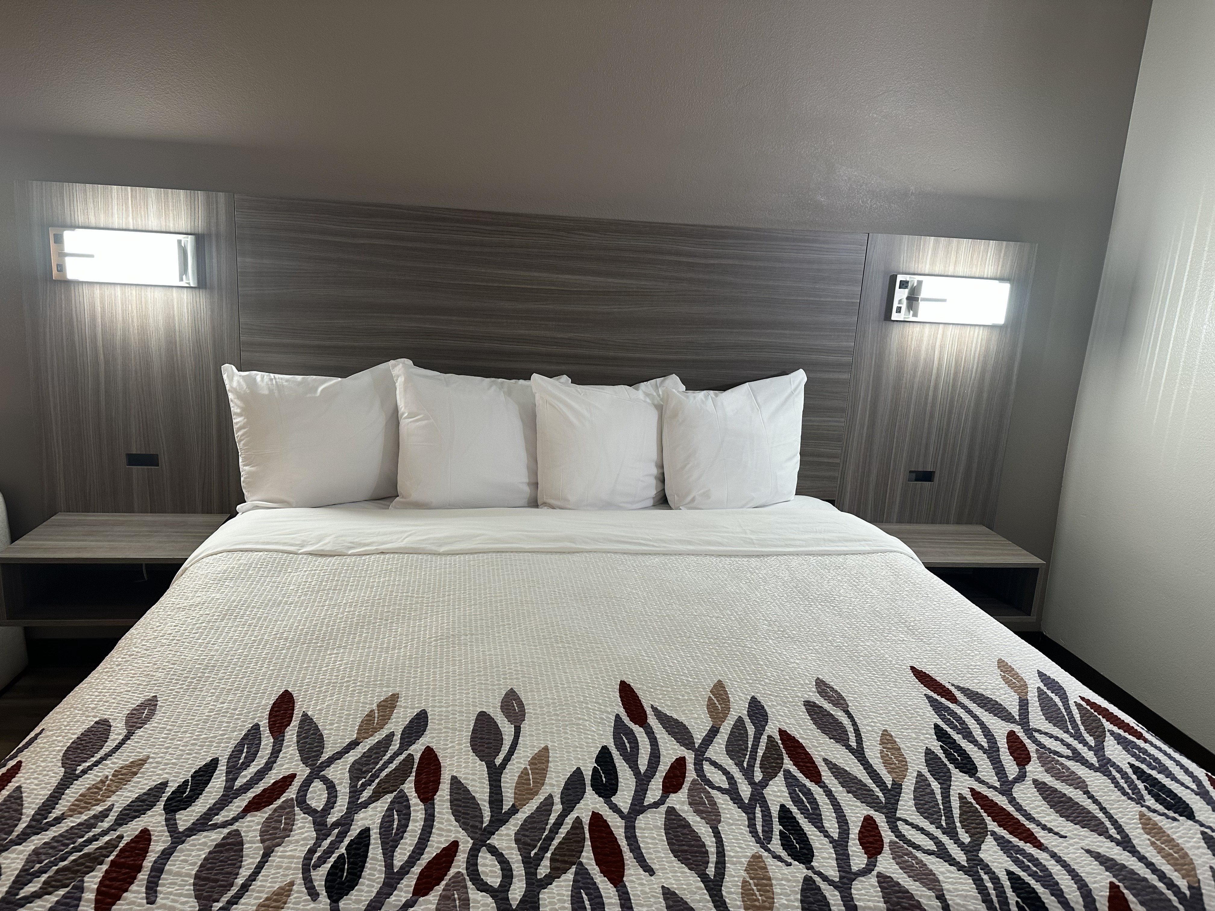 Red Roof Inn & Suites Middleborough 20/40