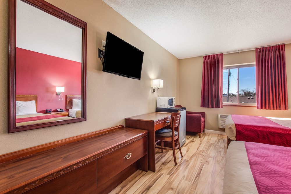 Econo Lodge Shelbyville KY 22/30