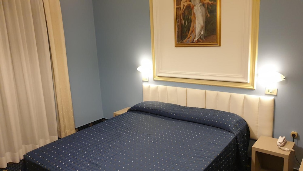 Hotel Augustus 19/49