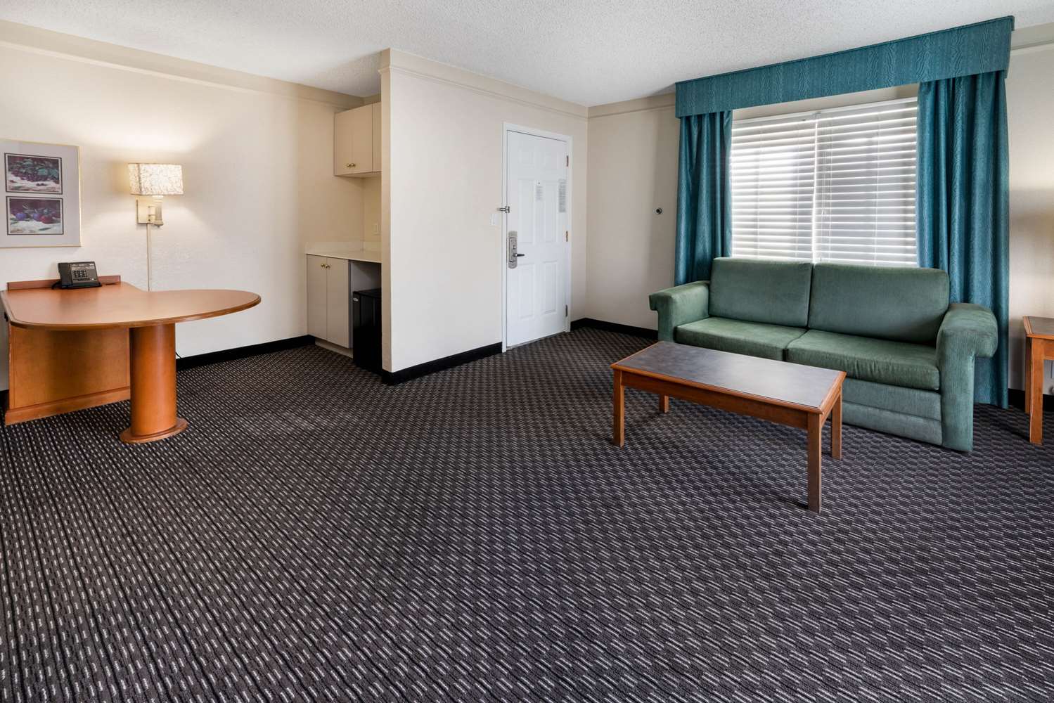 Motel6 Phoenix, AZ - Midtown 16/22