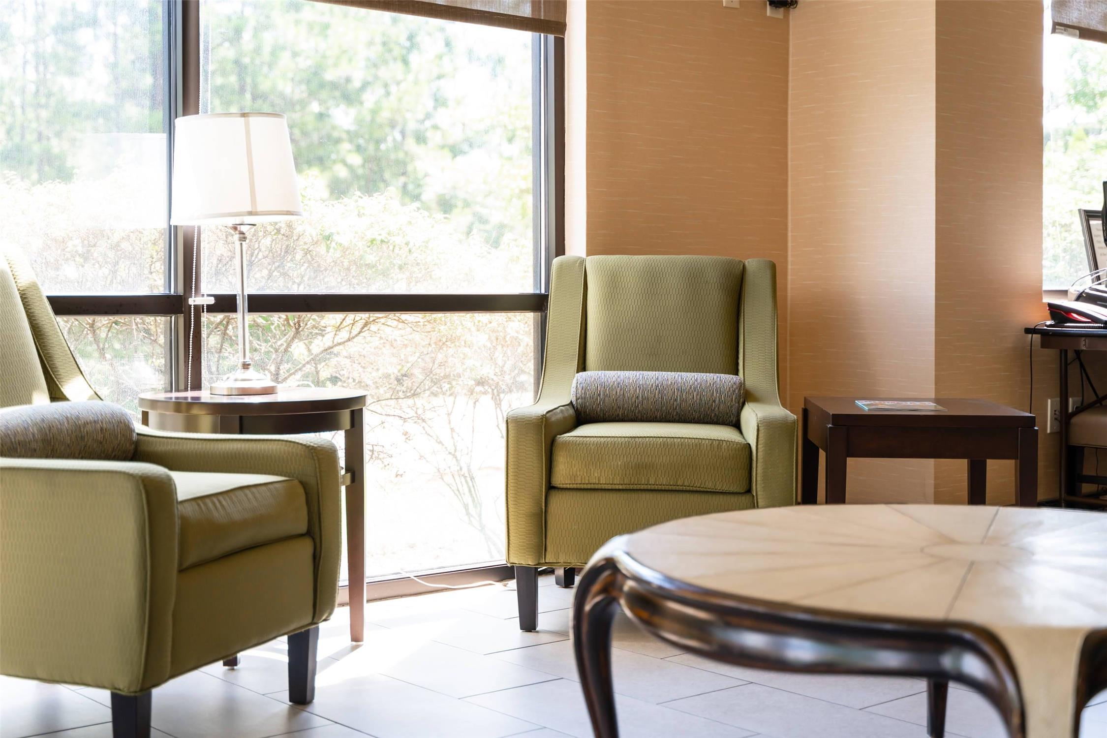 Comfort Suites Columbia Northeast Fort Jackson 42/52