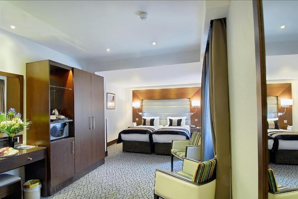 Park Grand London Kensington 15/28