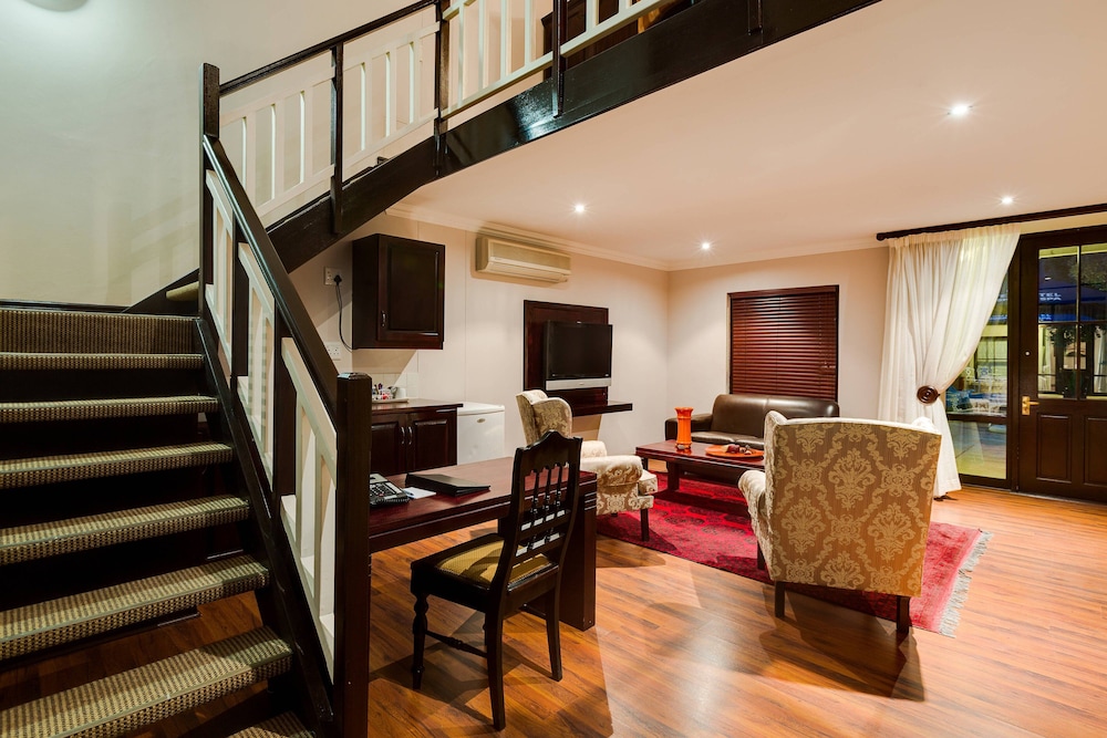 Protea Hotel By Marriott Stellenbosch Dorpshuis Spa 24/44