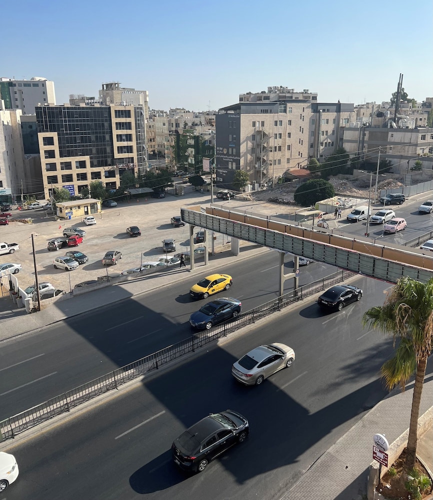 RETAJ HOTEL 55/61