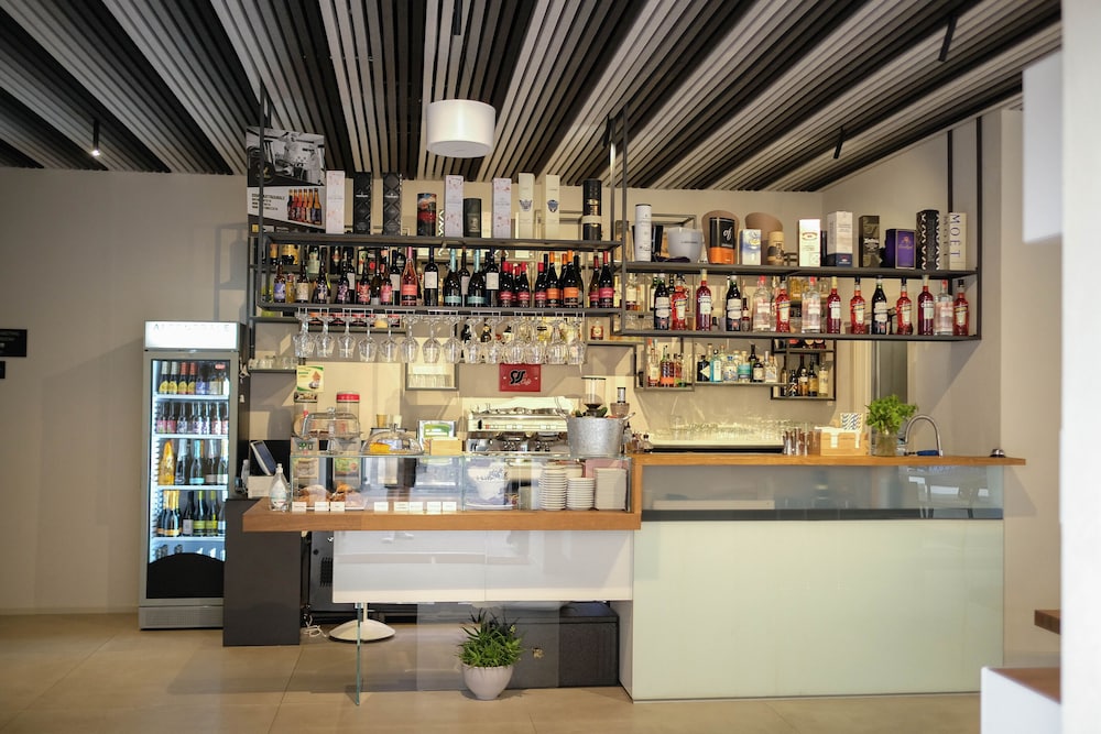 Albergo Centrale 45/54