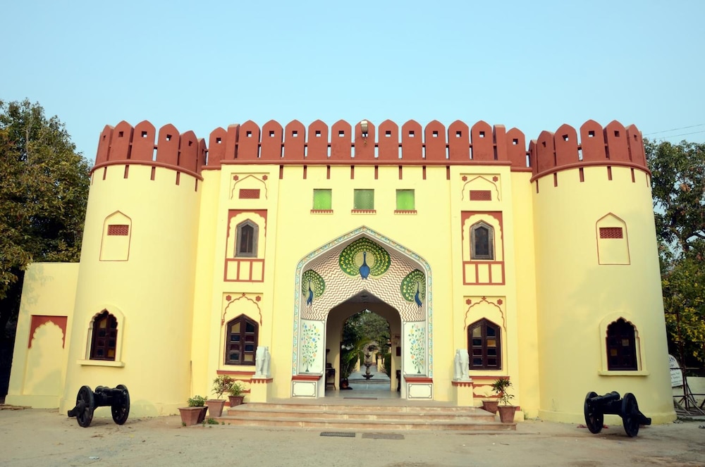 Sajjan Bagh 3/48