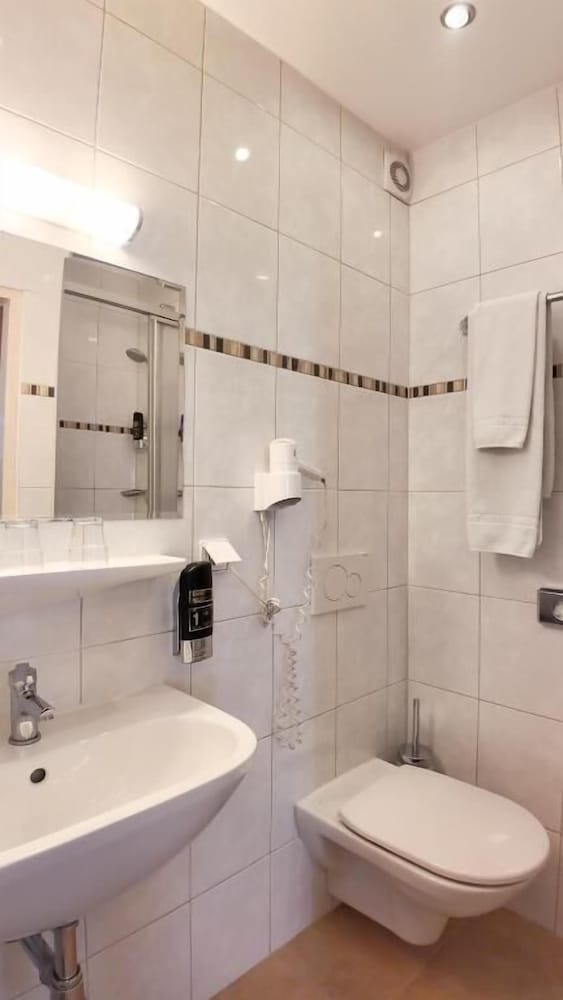 Andreas Hotelpension 41/50