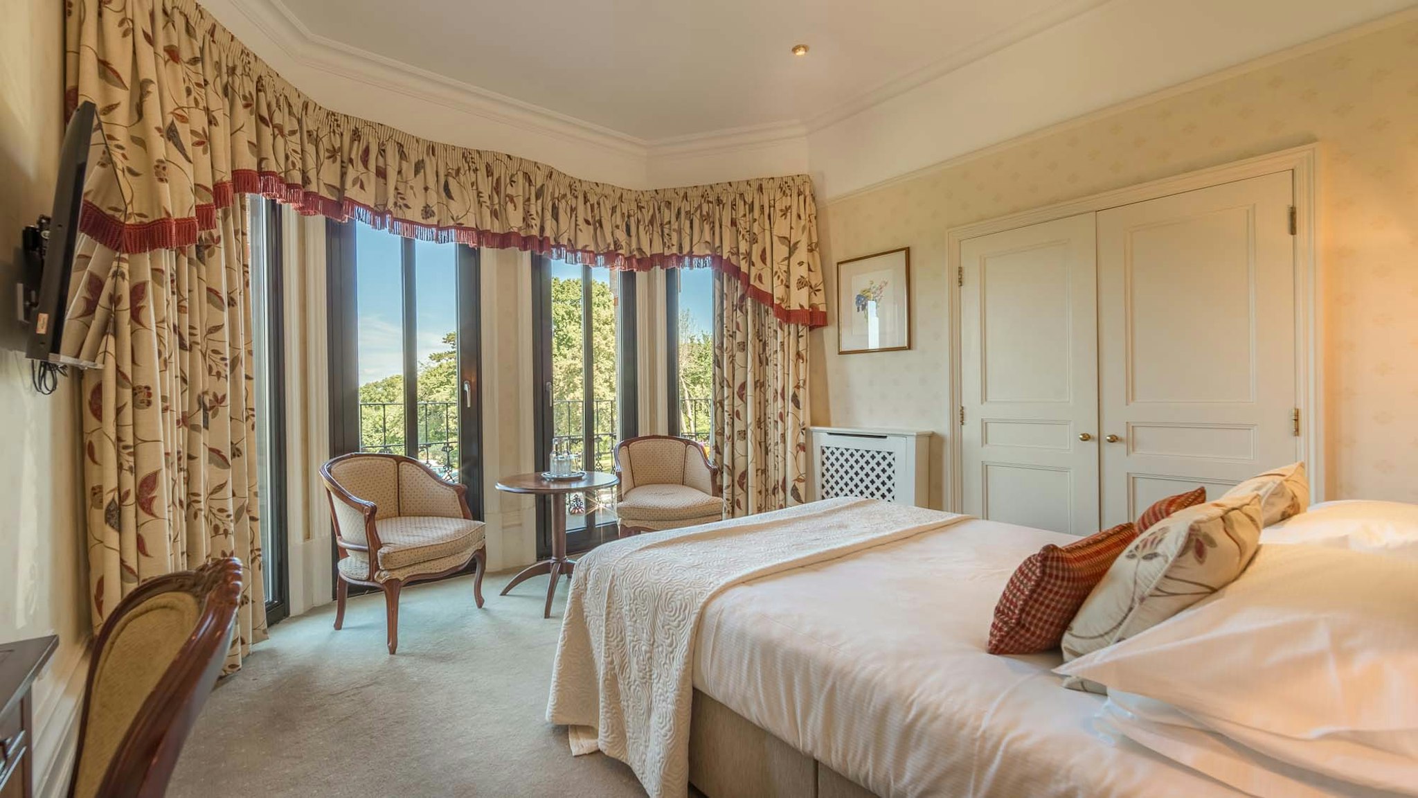 Petersham Hotel 10/50