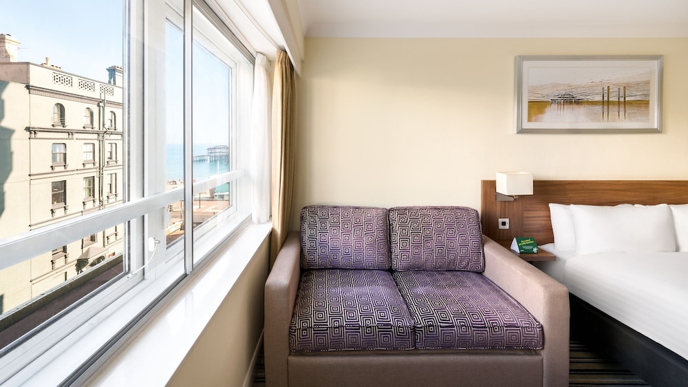 Holiday Inn Brighton Seafront Hotel 41/66