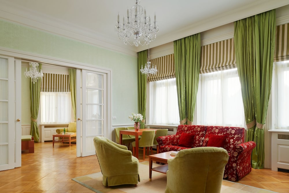 Ventana Hotel Prague 45/71