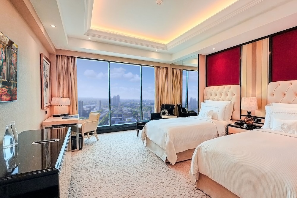 The Trans Luxury Hotel Surabaya 17/50