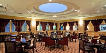 Armoni Inn and Suites 50/57