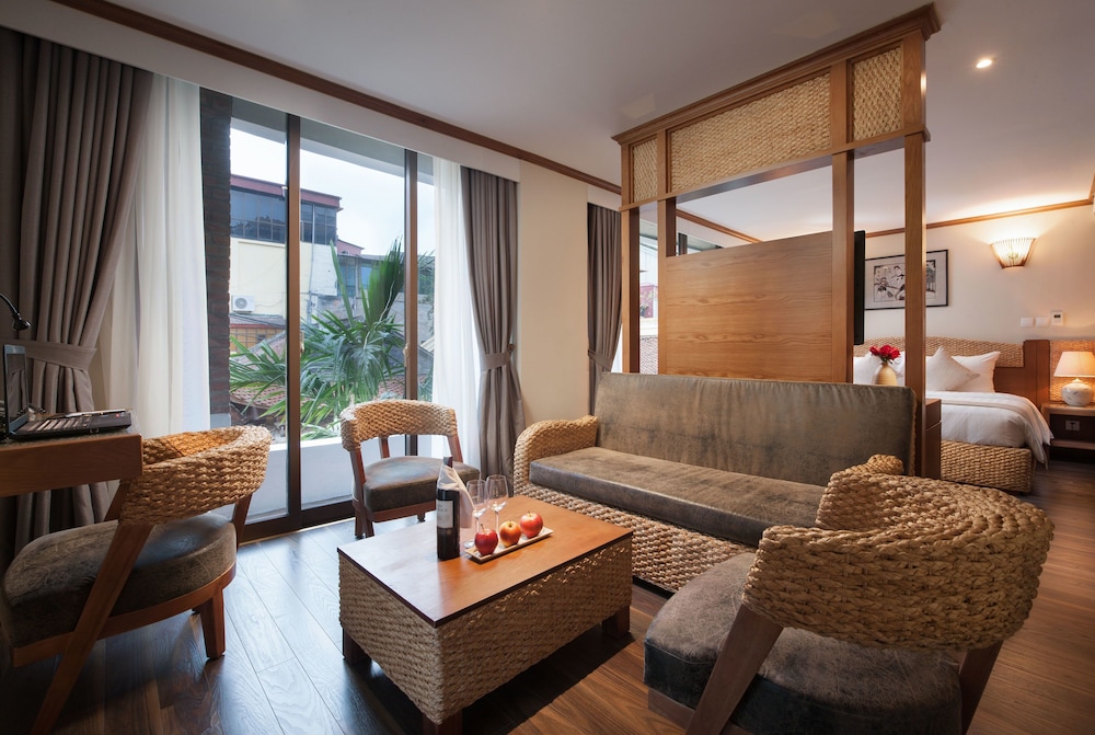 MK Premier Boutique Hotel 42/65