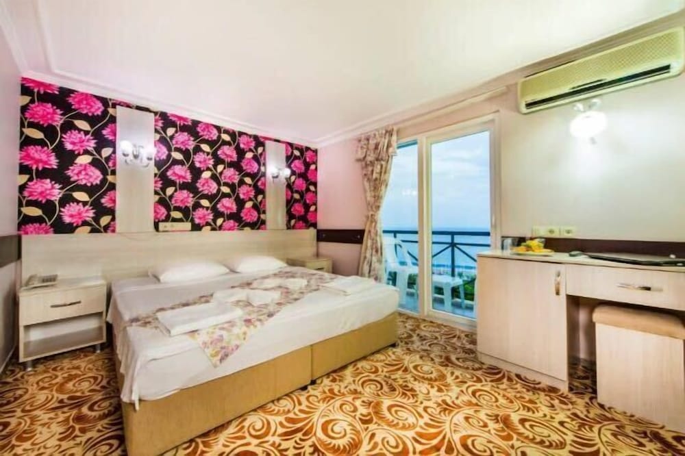 Elysium Elite Hotel & Spa 6/35