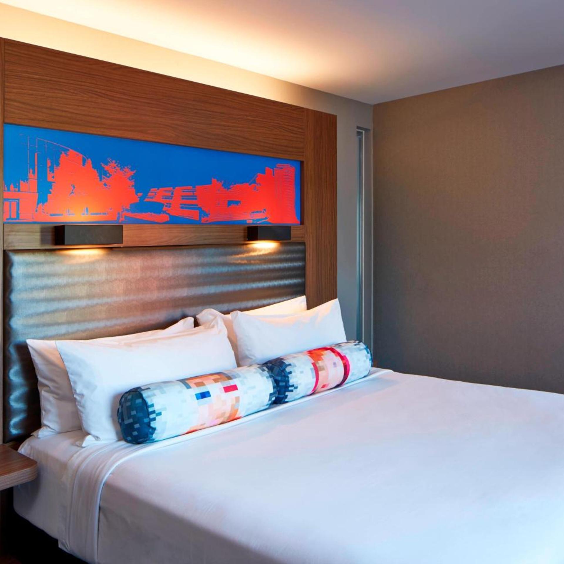 Aloft, Guest Room, King Bed