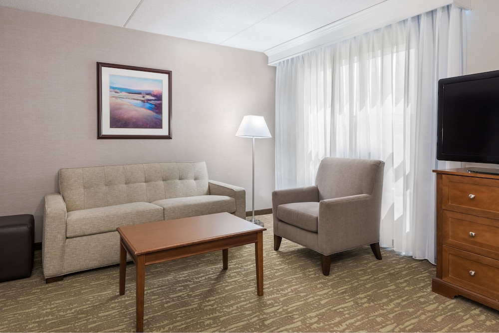 Homewood Suites by Hilton Holyoke-Springfield/North, MA 42/77