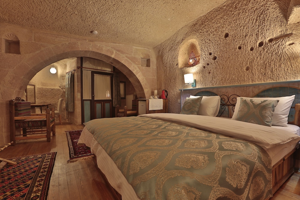 Three Doors Cappadocia 2/27