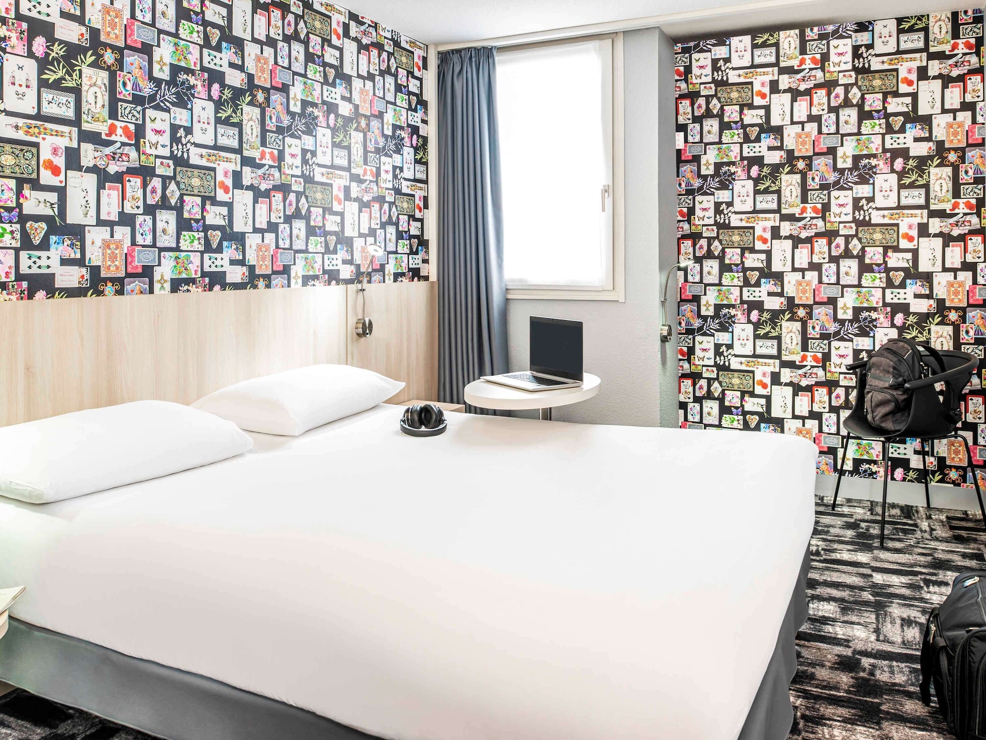 STANDARD, DOUBLE BED