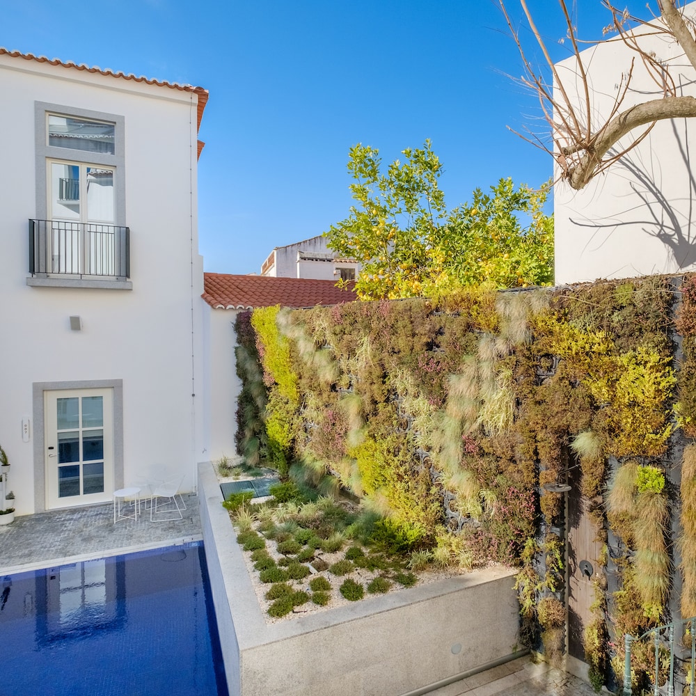 Mourasuites Hotel Evora 56/61