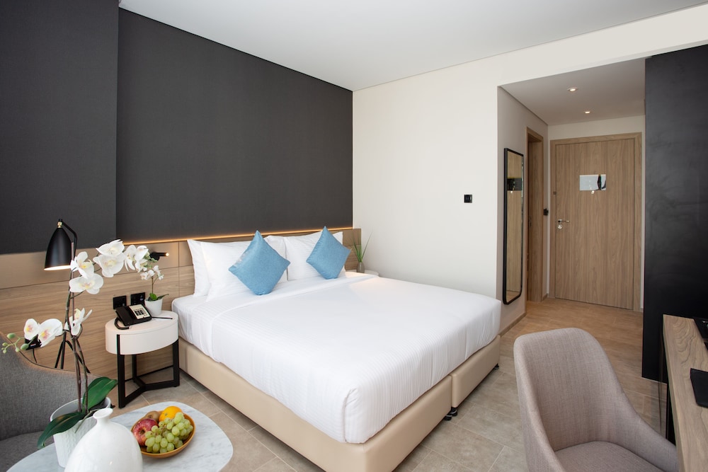 Beach Walk Hotel 27/67