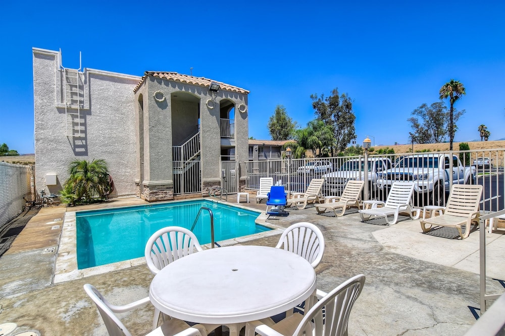 Motel6 Menifee, CA in MENIFEE - CA
