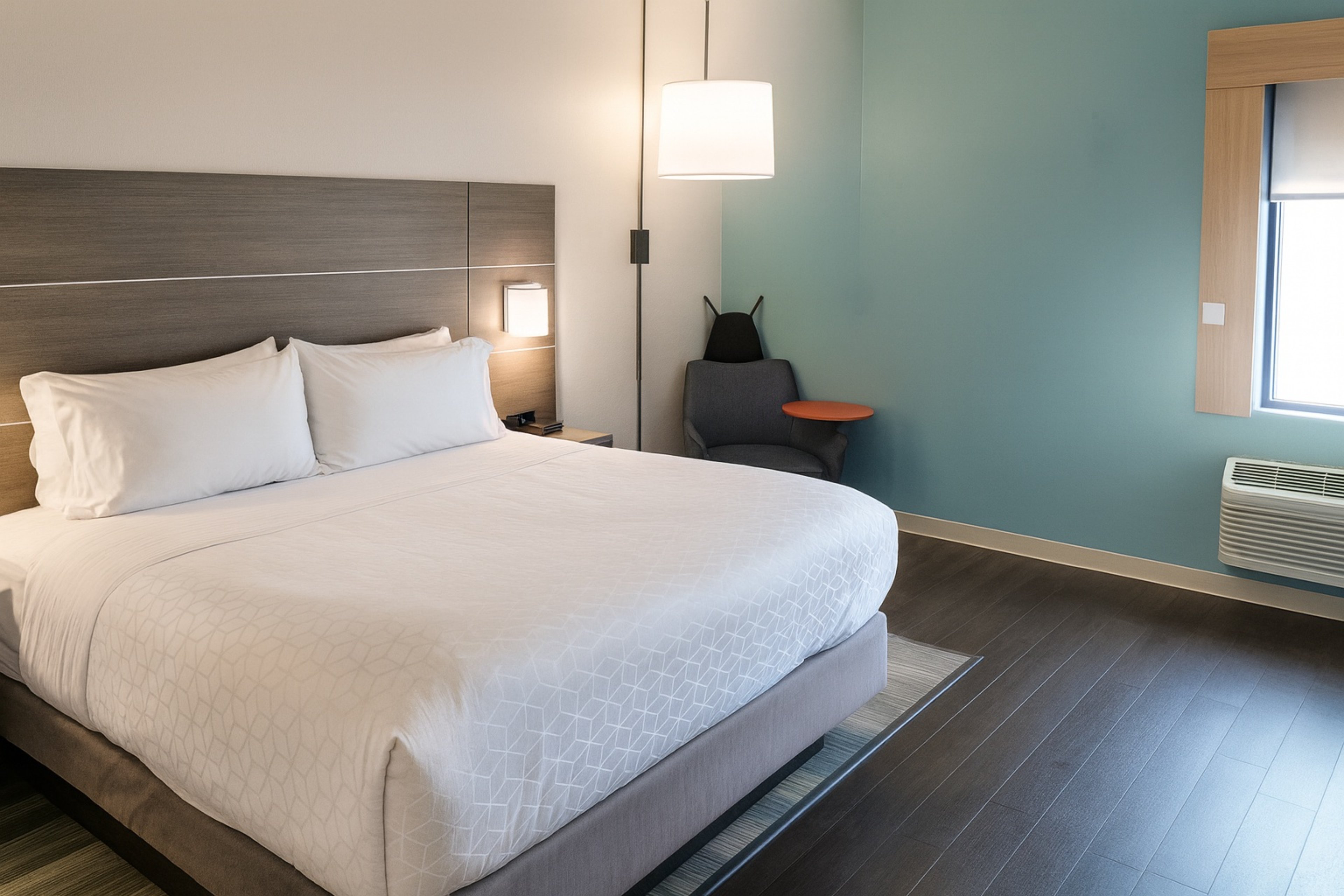 غرفة بسرير كينج لذوي الإعاقة، Holiday Inn Express Myrtle Beach-Broadway at the Beach 3/5
