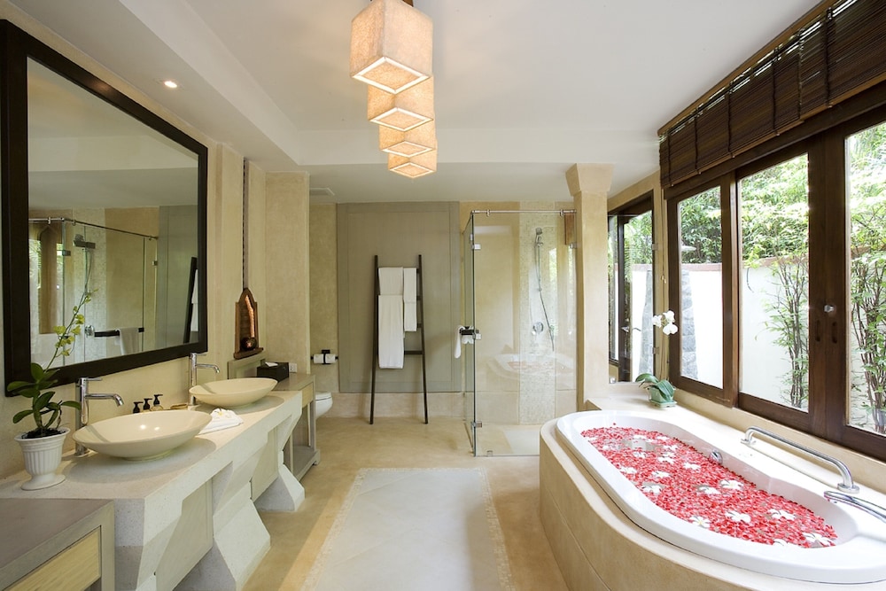 MELATI BEACH RESORT AND SPA 32/69