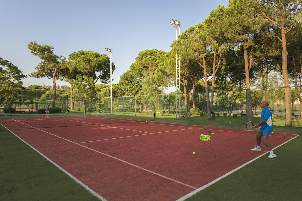 Megasaray Club Belek 40/64