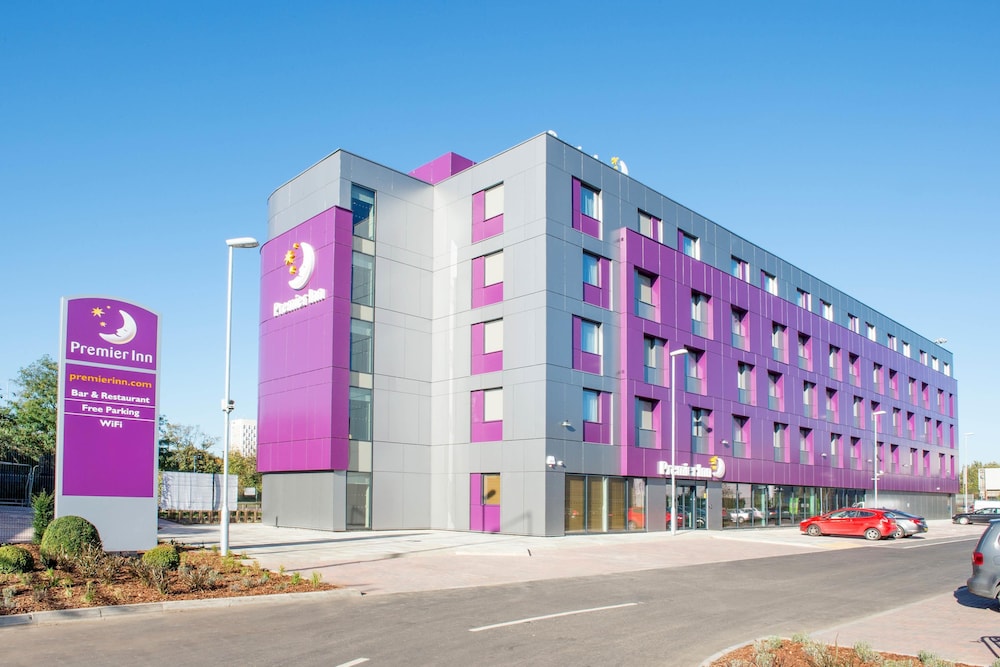 Premier Inn London Edmonton in LONDON