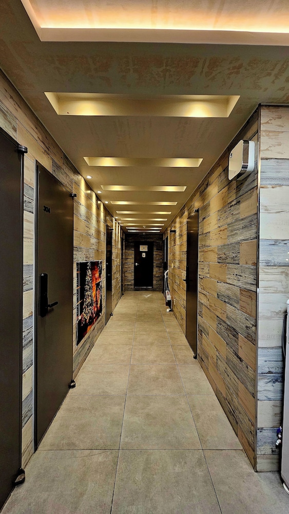 Stella Hostel 55/59