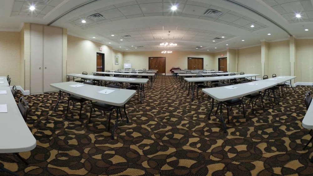 Holiday Inn Austin North - Round Rock 46/56