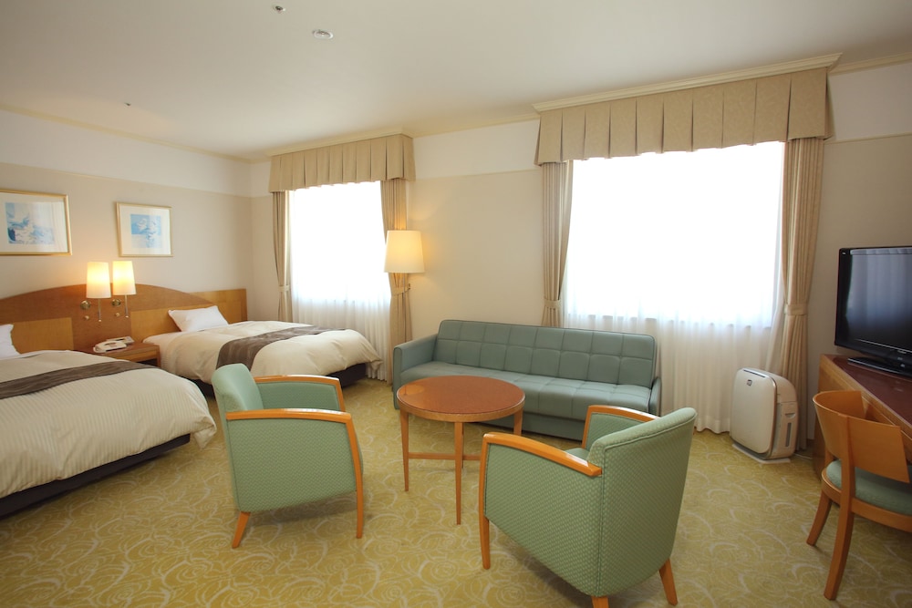 The Celecton Premier Kobe Sanda Hotel 40/68