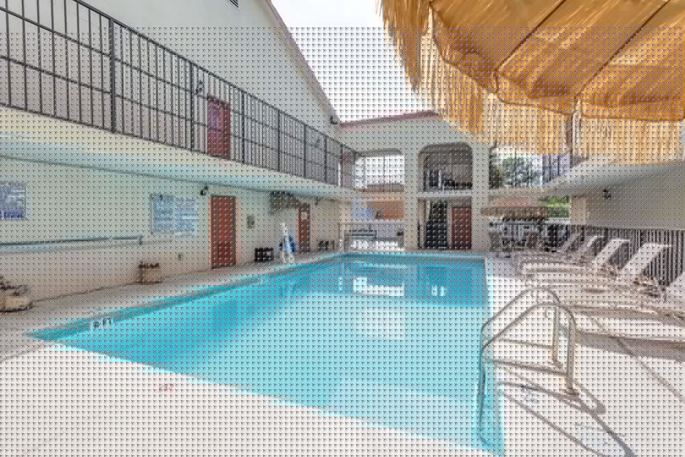 Days Inn By Wyndham Destin 5/40