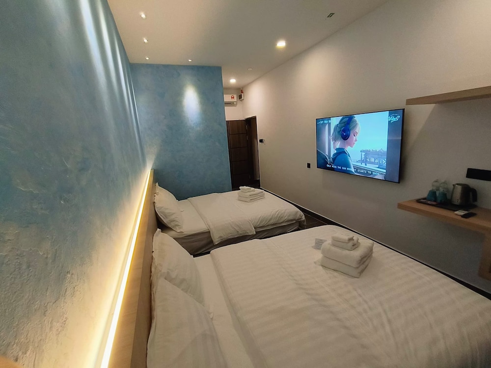 OYO 90082 Red’s Hotel 20/25