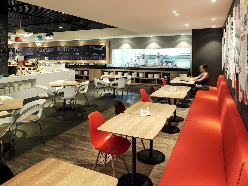 Ibis Saigon Airport 58/73