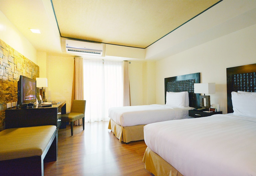 Widus Hotel And Casino 10/62
